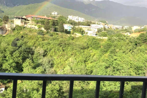 Shtepi ne shitje Apartament ne Tirane, 1+1, Mobilimi E mobiluar, Pagesa 102,000  Euro.