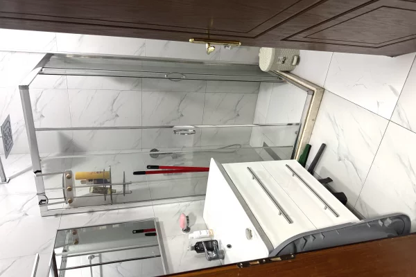 Shtepi ne shitje Apartament ne Tirane, 2+1, Mobilimi E mobiluar, Pagesa 105,000  Euro.