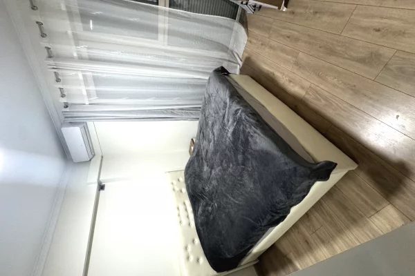 Shtepi ne shitje Apartament ne Tirane, 2+1, Mobilimi E mobiluar, Pagesa 105,000  Euro.