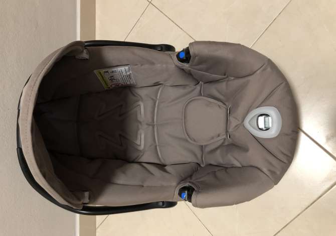 Veshje dhe Aksesor per Femije ne Tirane - 100 Leke