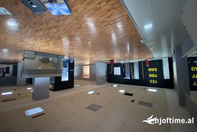 Jepet amabient me qira prane Kika 2