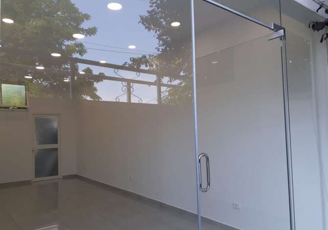 Shitet Dyqani Misto Mame 49500 Euro