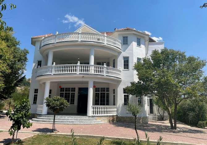 Ambient biznesi me qera 5+1 ne Tirane - 1,500 Euro