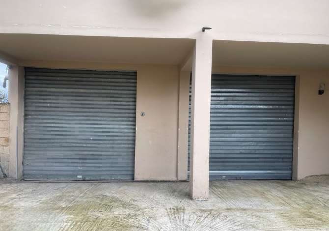 Ambient biznesi me qera 4+1 ne Tirane - 40,000 Leke