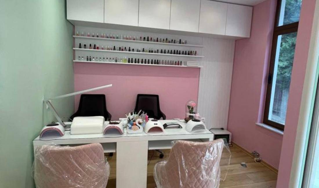 Jepet parukeri me qera 300 Euro Qytet Student 