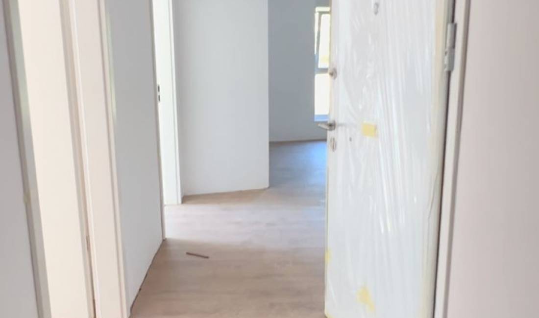 Jepet me qera zyre Myslym Shyri 