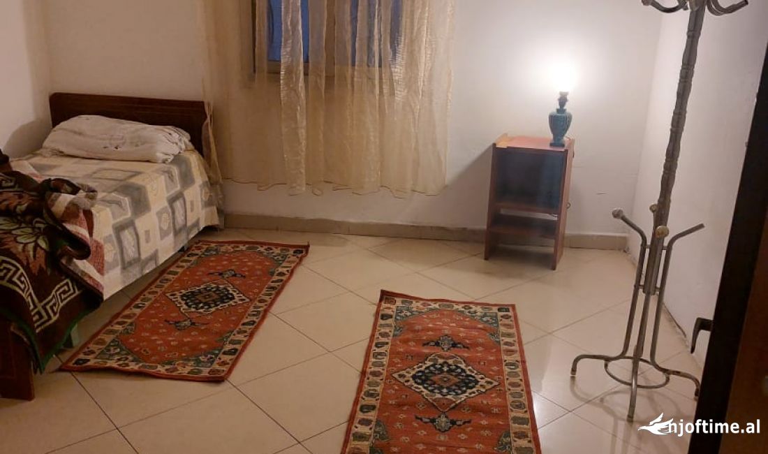 Appartamento in affitto a Tirana Garsoniere, Arredato