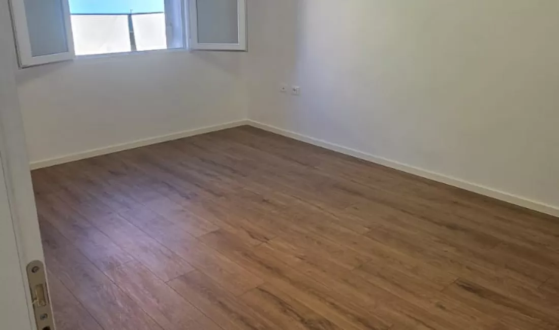 Appartamento in vendita a Tirana Garsoniere, Vuoto