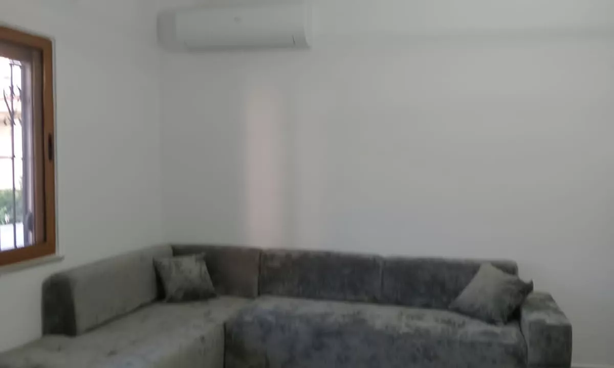 Shtepi me qera Apartament ne Tirane, 2+1, Mobilimi E mobiluar, Pagesa 500  Euro.