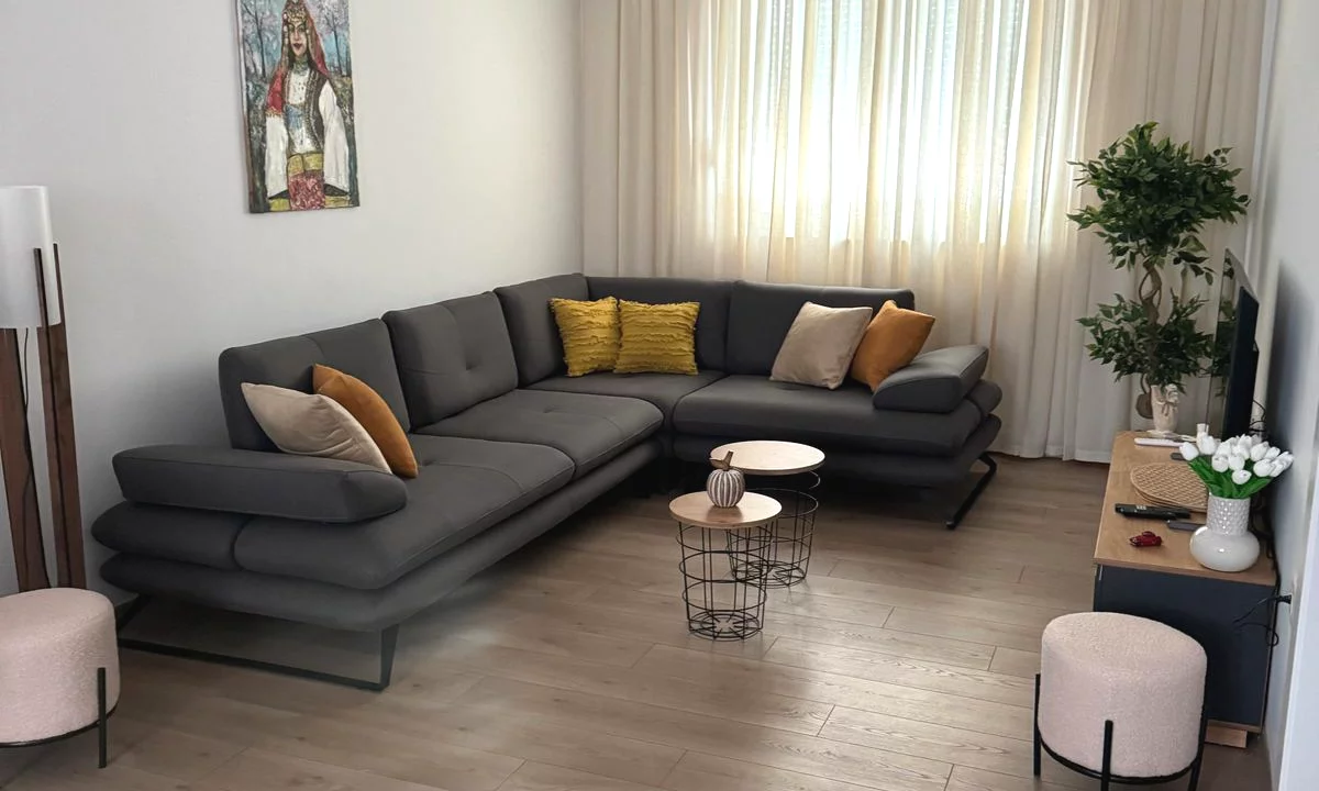 Appartamento in vendita a Tirana 2+1, Arredato