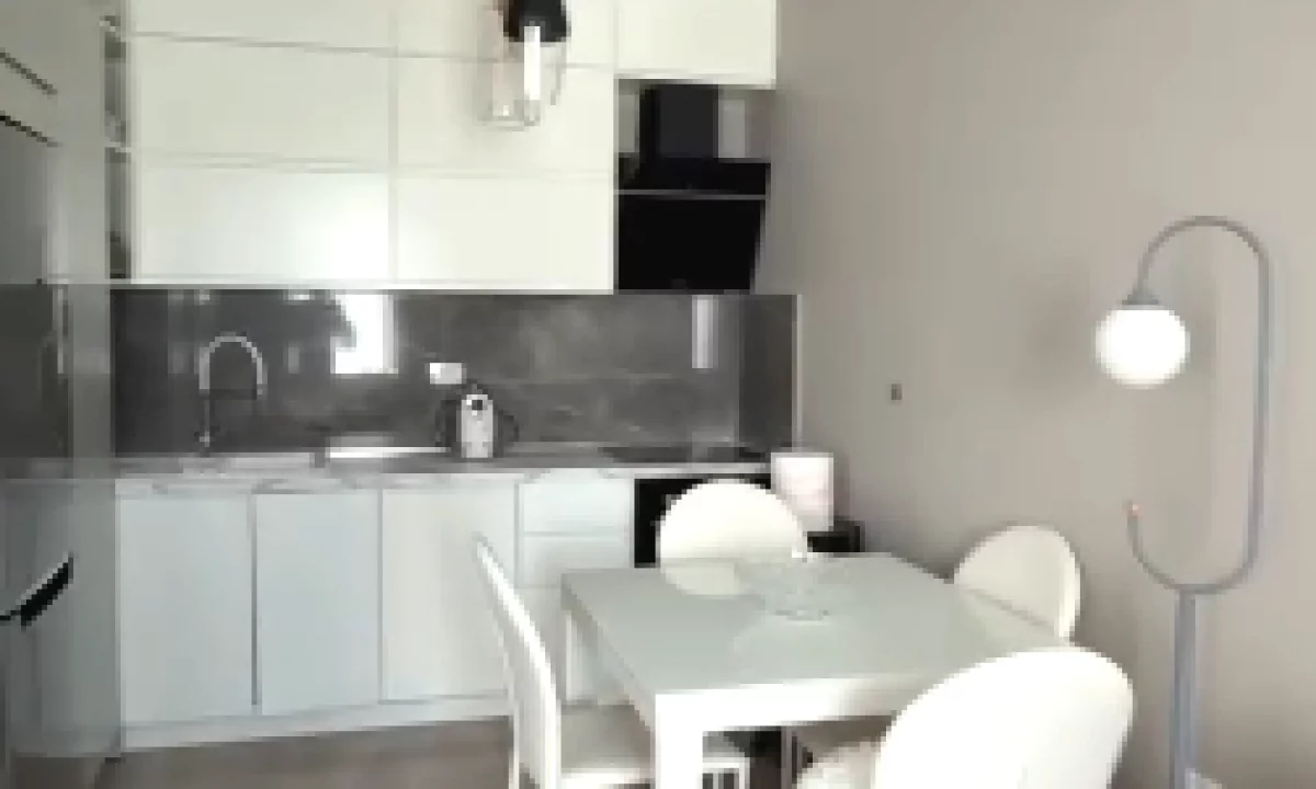 Shtepi me qera Apartament ne Tirane, 1+1, Mobilimi E mobiluar, Pagesa 600  Euro.