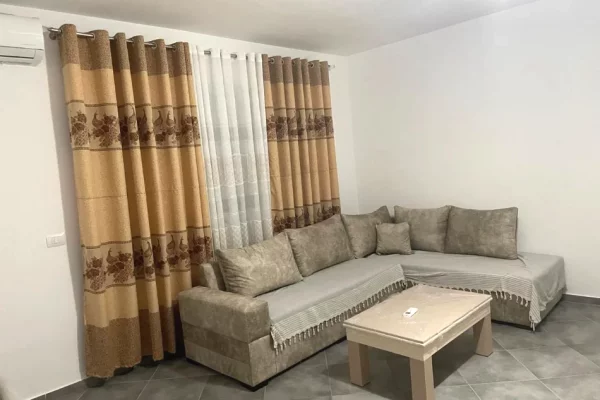 🏠 Apartament 2+1 me Qira në Astir