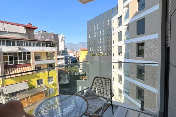 Shtepi me qera Apartament ne Tirane, 1+1, Mobilimi E mobiluar, Pagesa 750  Euro.