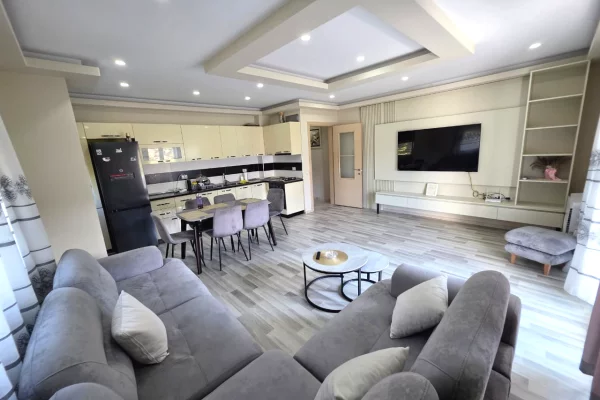 Shtepi me qera Apartament ne Tirane, 2+1, Mobilimi E mobiluar, Pagesa 500  Euro.