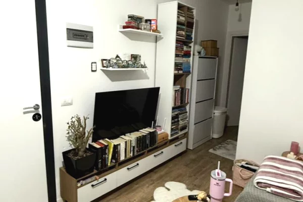 Shtepi me qera 1+1 ne Tirane - 45,000 Leke