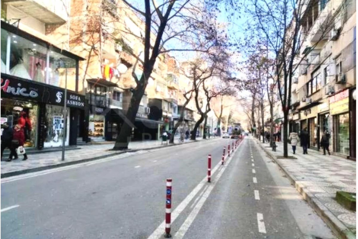 Apartment for sale in Tirana 3+1, Emty