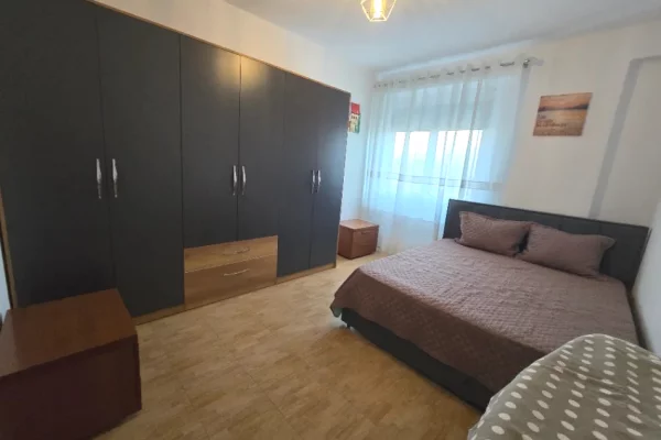 Shtepi me qera Apartament ne Tirane, 2+1, Mobilimi E mobiluar, Pagesa 50,000  Leke.