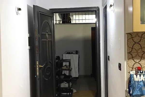 Shtepi me qera Apartament ne Tirane, 1+1, Mobilimi E mobiluar, Pagesa 40,000  Leke.