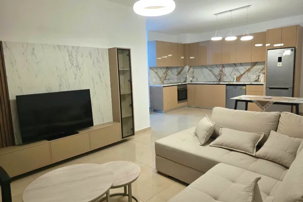 🏠 JEPET ME QIRA APARTAMENT 2+1 PRANE FAKULTETIT TE MJEKESISE NE RRUGEN E DIBRES