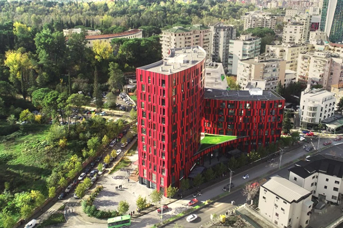 Shtepi me qera Apartament ne Tirane, 2+1, Mobilimi E mobiluar, Pagesa 50,000  Leke.