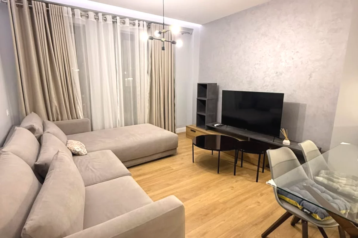 Shtepi me qera Apartament ne Tirane, 1+1, Mobilimi E mobiluar, Pagesa 85,000  Leke.