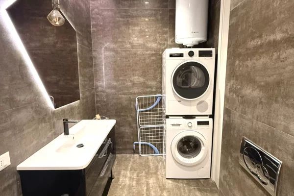 Shtepi me qera Apartament ne Tirane, 1+1, Mobilimi E mobiluar, Pagesa 85,000  Leke.