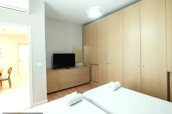 Shtepi ne shitje Apartament ne Tirane, 2+1, Mobilimi E mobiluar, Pagesa 220,000  Euro.