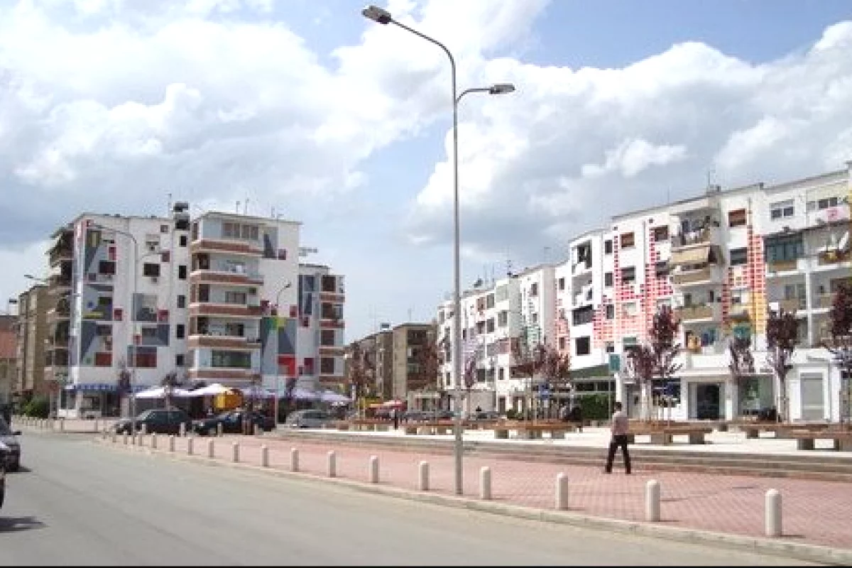 Shtepi me qera Apartament ne Tirane, 2+1, Mobilimi E mobiluar, Pagesa 62,000  Leke.
