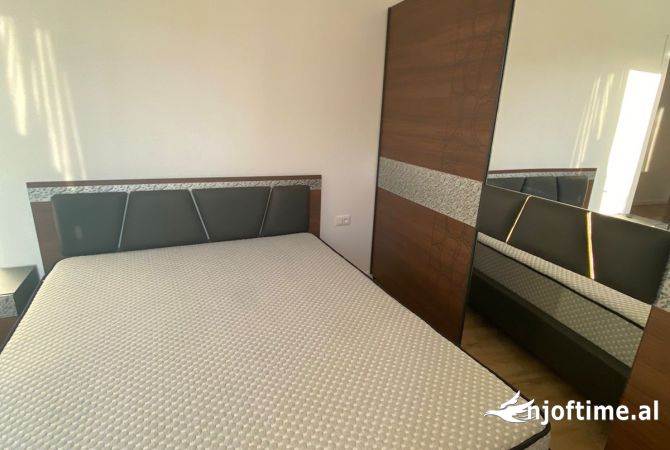 Casa privata/Indipendente in affitto a Tirana 2+1, Arredato