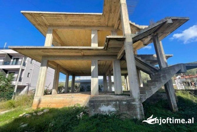 Shtepi ne shitje 5+1 ne Sarande - 250,000 Euro