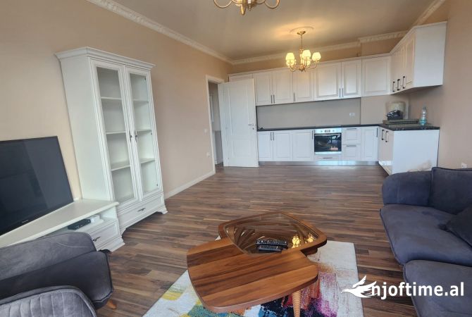 SHITET APARTAMENT 2+1+2+2BLLK, LIQENI I THATE