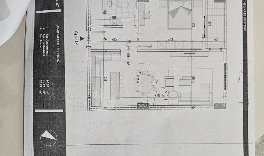 Shtepi ne shitje Apartament ne Tirane, 1+1, Mobilimi Bosh, pa mobiluar, Pagesa 77,000  Euro.