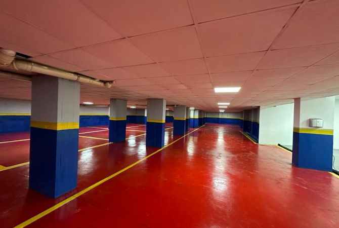 Jepet me Qira Ambient Biznesi në Rrugën e Elbasanit    | 3,000€