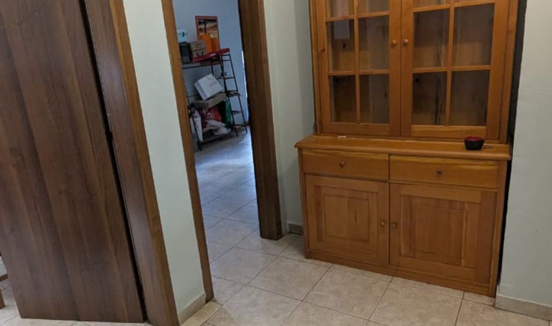 Shtepi me qera Apartament ne Tirane, 1+1, Mobilimi E mobiluar, Pagesa 450  Euro.