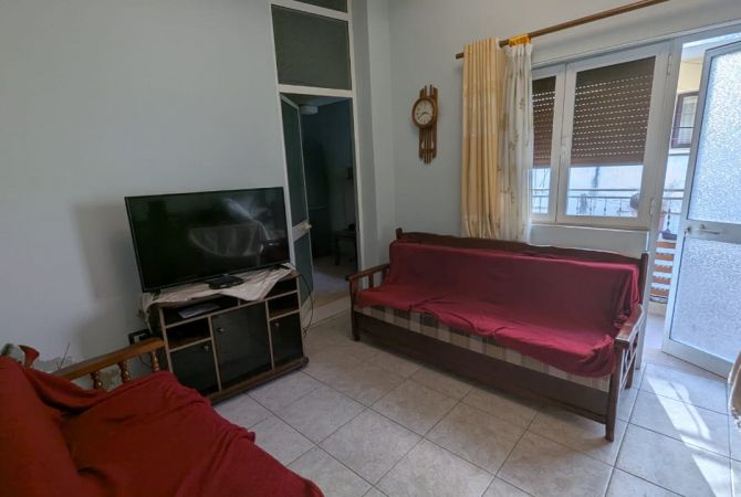 Shtepi me qera Apartament ne Tirane, 1+1, Mobilimi E mobiluar, Pagesa 450  Euro.