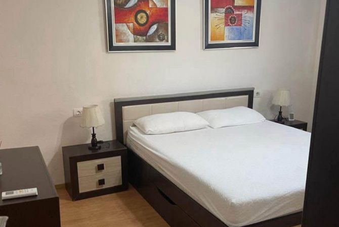 Shtepi ne shitje Apartament ne Tirane, 2+1, Mobilimi E mobiluar, Pagesa 155,000  Euro.