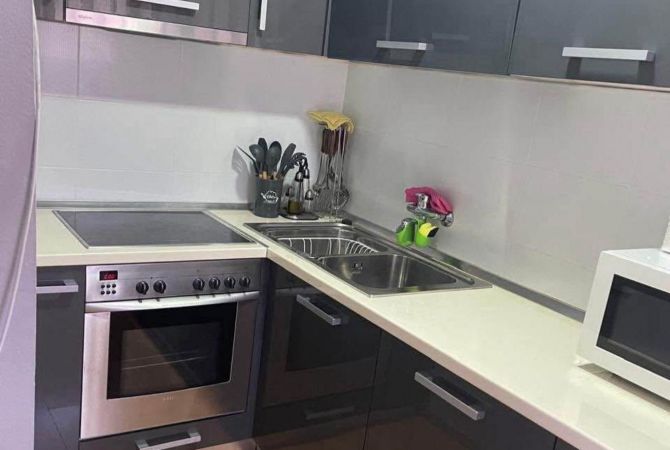 Shtepi ne shitje Apartament ne Tirane, 2+1, Mobilimi E mobiluar, Pagesa 155,000  Euro.