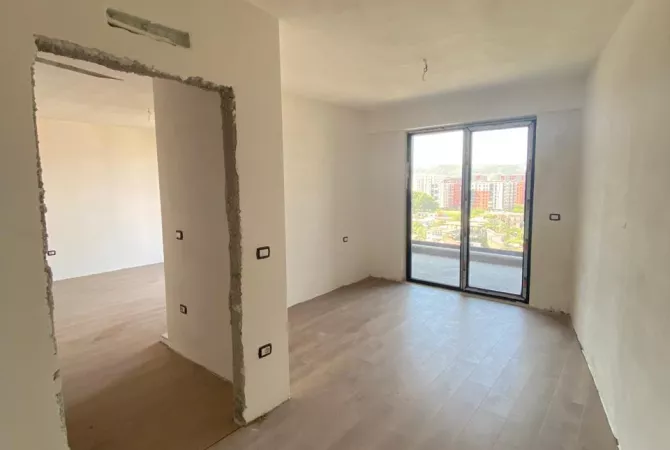Shtepi ne shitje Apartament ne Tirane, 1+1, Mobilimi E mobiluar, Pagesa 122,500  Euro.