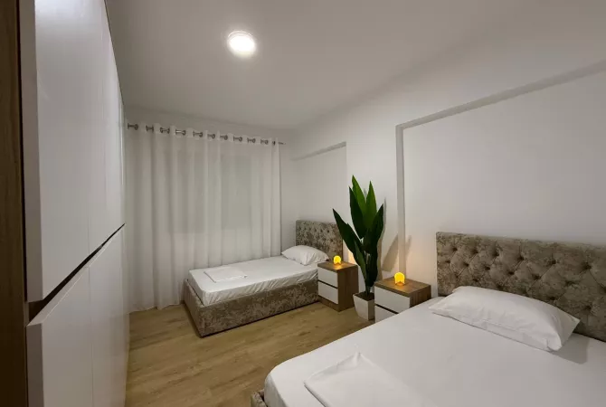 Shtepi me qera Apartament ne Tirane, 2+1, Mobilimi E mobiluar, Pagesa 800  Euro.
