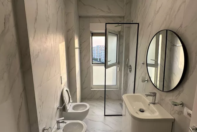 Shtepi ne shitje Apartament ne Tirane, 1+1, Mobilimi E mobiluar, Pagesa 100,000  Euro.