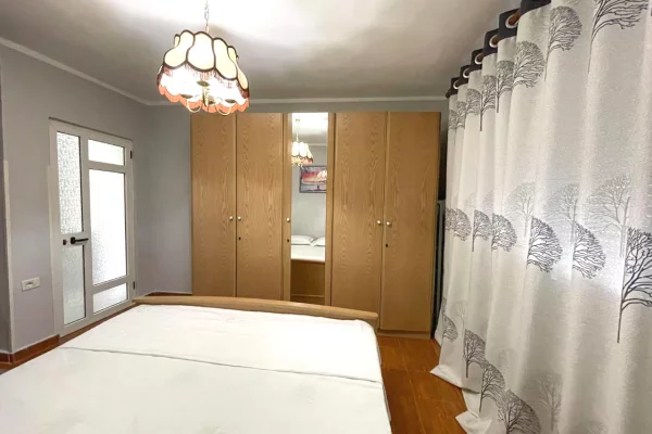 Appartamento in vendita a Tirana 1+1, Arredato