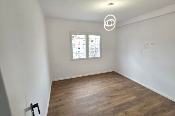 House for Sale 1+1 in Tirana - 8,800,000 Leke