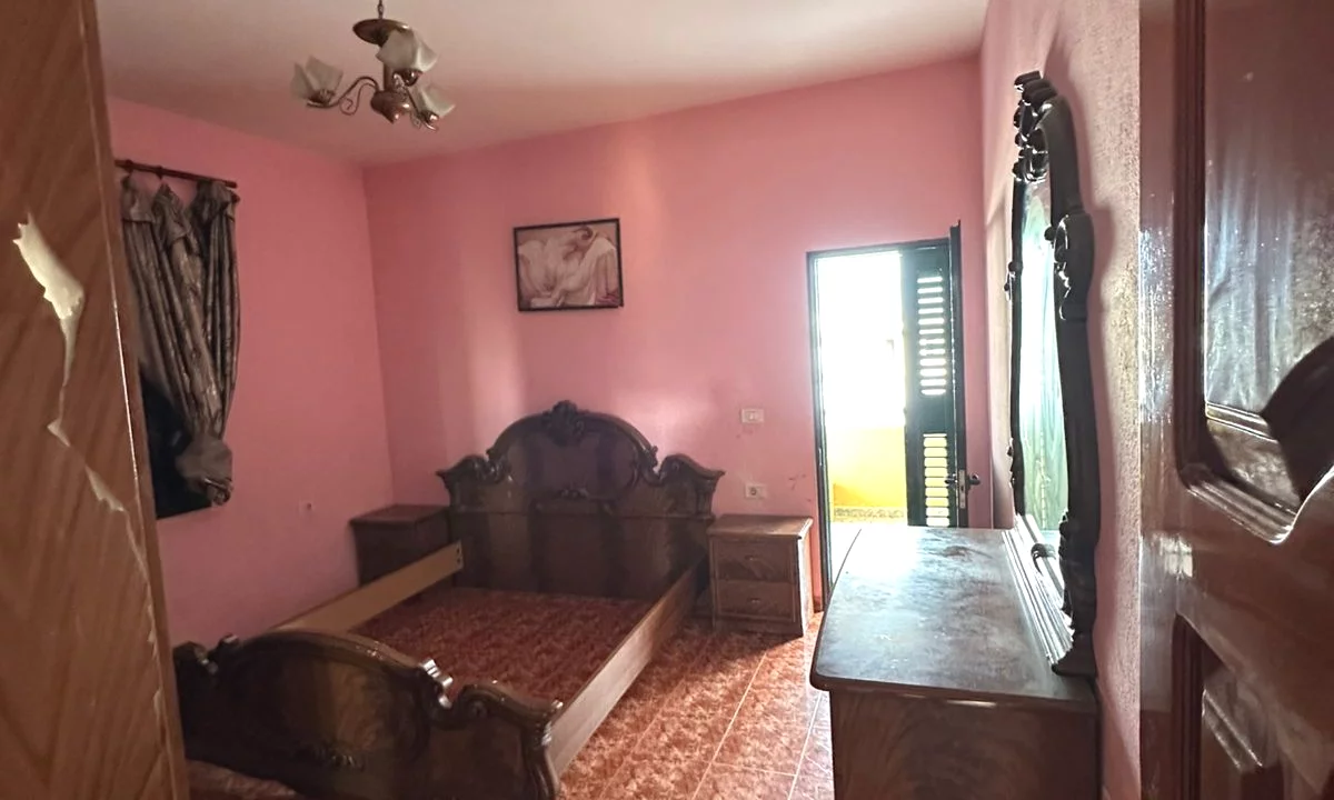 Casa privata/Indipendente in affitto a Tirana 2+1, Arredato