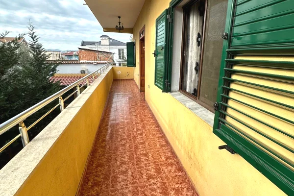 Casa privata/Indipendente in affitto a Tirana 2+1, Arredato