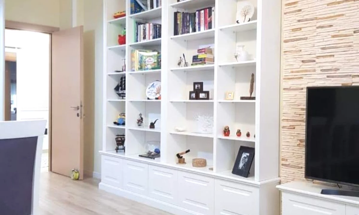 Appartamento in affitto a Tirana 1+1, Arredato