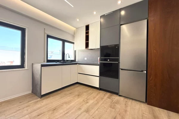 Apartment for sale in Tirana 1+1, Furnished