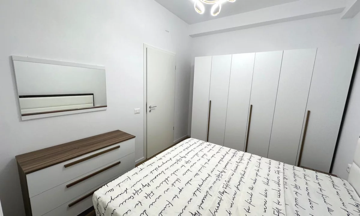 Appartamento in affitto a Tirana 1+1, Arredato