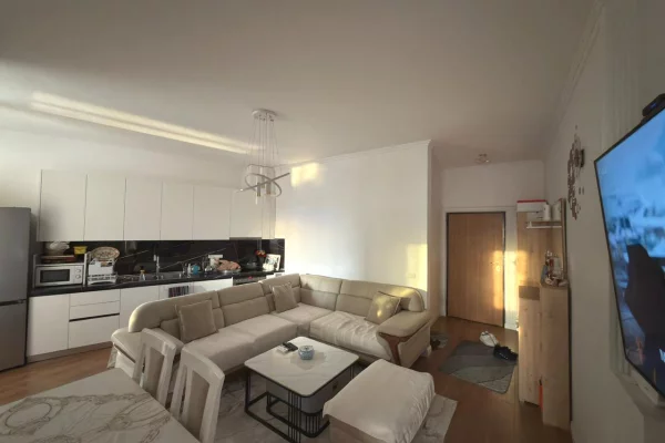 Shtepi ne shitje 2+1 ne Tirane - 125,000 Euro