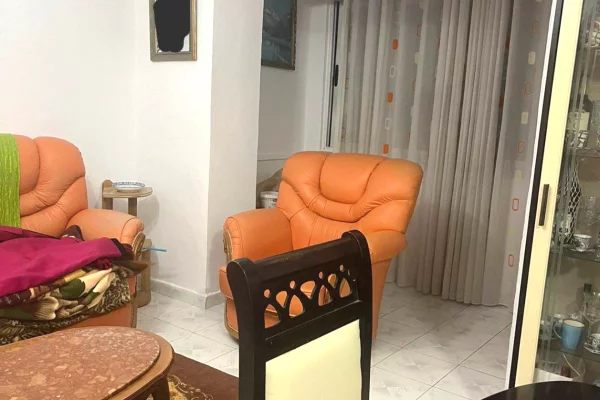 Shtepi ne shitje Apartament ne Tirane, 1+1, Mobilimi E mobiluar, Pagesa 9,500,000  Leke.