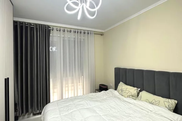 Shtepi ne shitje Apartament ne Tirane, 2+1, Mobilimi E mobiluar, Pagesa 210,000  Euro.